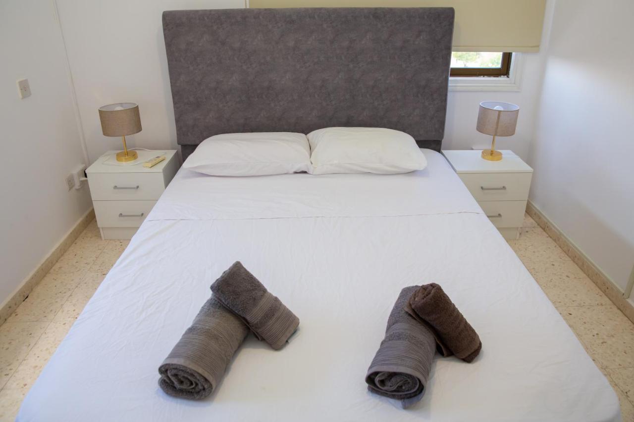 Spacious 2 Bedroom Appartment Near Mall -Internet 1Gbps Paphos Ngoại thất bức ảnh