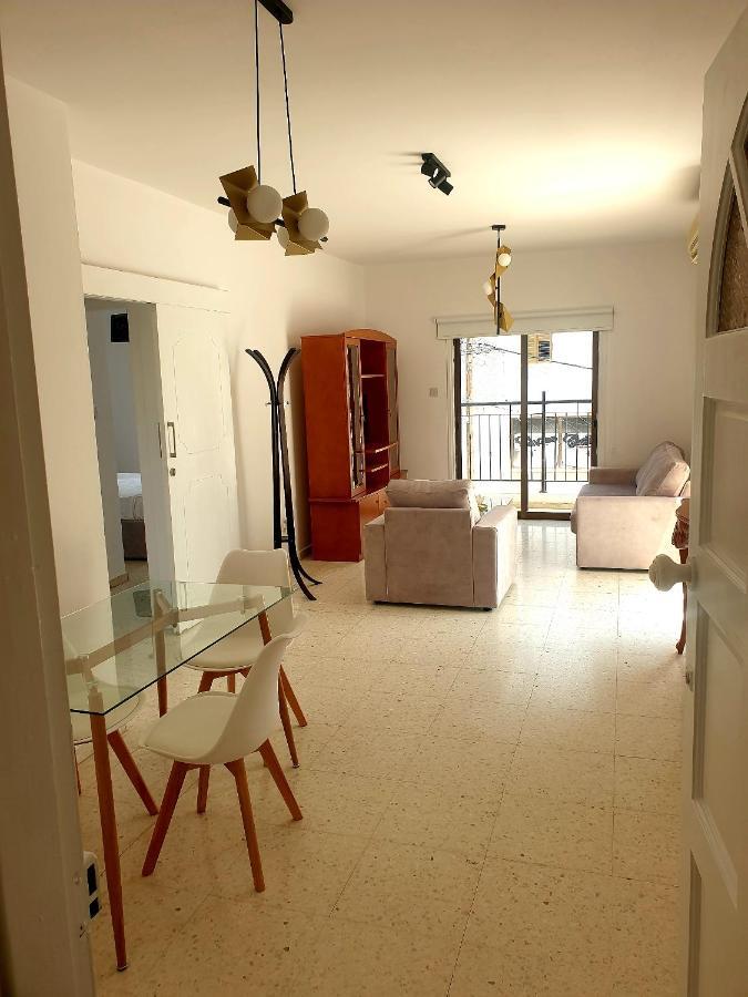 Spacious 2 Bedroom Appartment Near Mall -Internet 1Gbps Paphos Ngoại thất bức ảnh